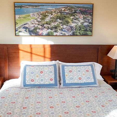 Апартаменти 14 1/2 St. George Street Сейнт-Огастін Екстер'єр фото